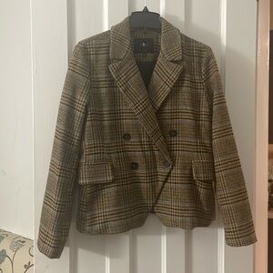 Waist length blazer jacket